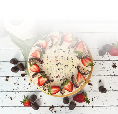 Rezept | Moni Nagl - Luftige Schokokuss Torte mit frischen Erdbeeren
