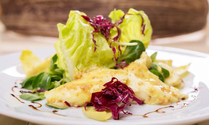 Salatteller mit Blaukraut und Bambini Mozzarella Mini von GOLDSTEIG in Limonendressing 