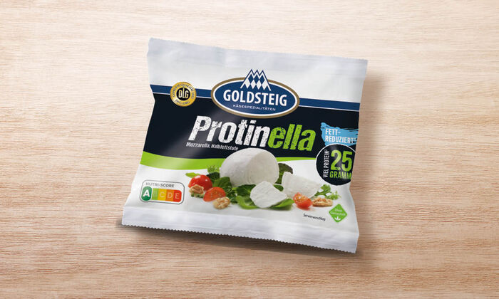 Protinella Kugel von GOLDSTEIG in Verpackung auf Holztisch